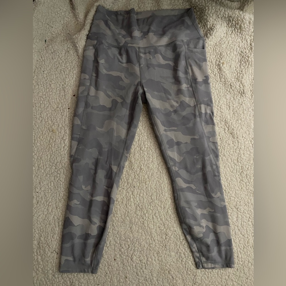 Light tan army pattern rbx leggings size large